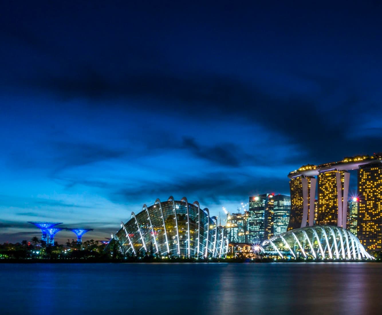 Marina Bay, Singapore, at dusk